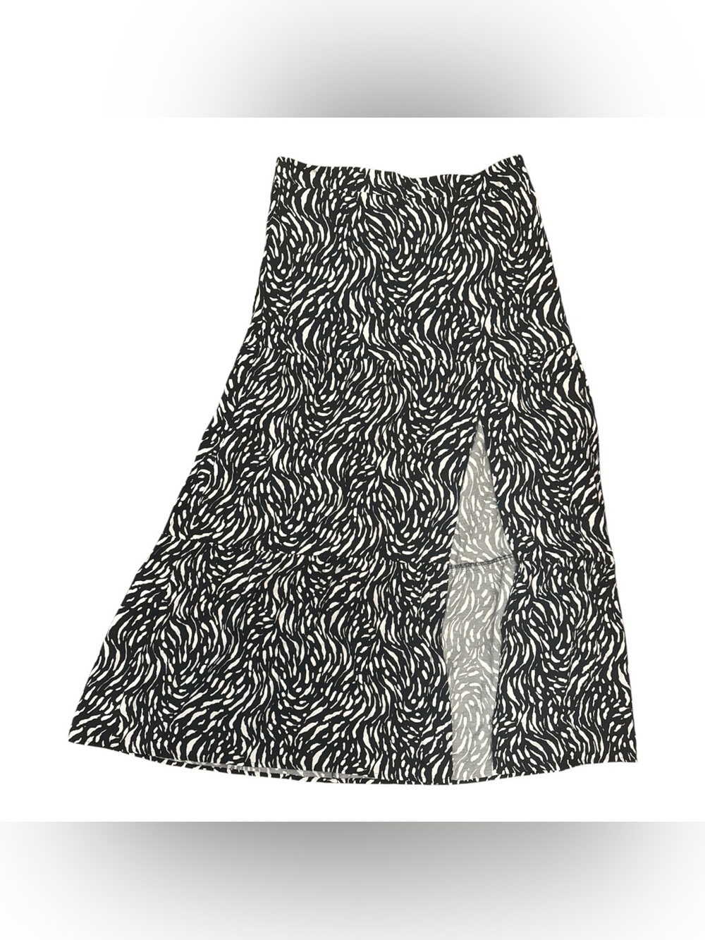 Nine West Size Large Black and White Printed Maxi Skirt with Front Slit Zebra